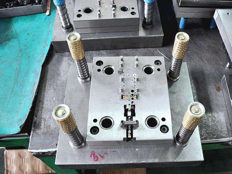 永定模具制造-01